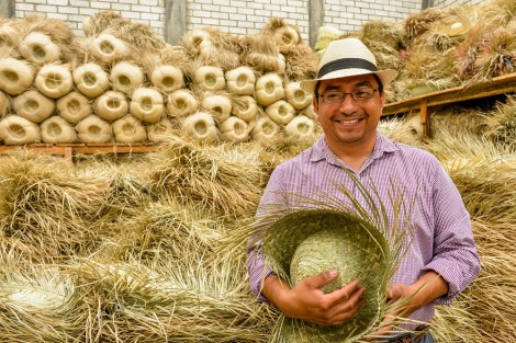 Moisés Genaro Sánchez es el propietario de una fábrica de sombreros y tiene un préstamo para pymes con CONCRECES